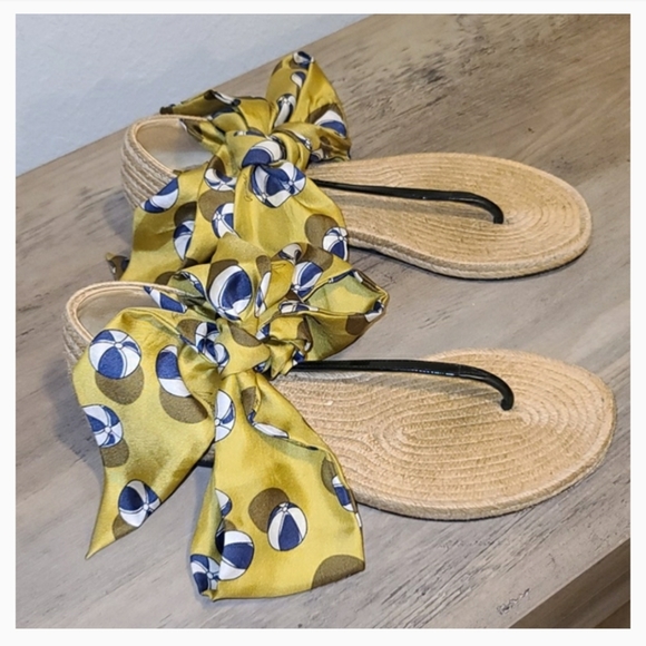 Gucci Shoes - 🎉 GUCCI ESPADRILLE SATIN SANDALS 🎉